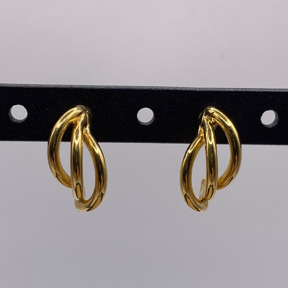 🎁 3 for $15. Vintage Napier Triple Gold Swirl Half Loop Post Earrings - Picture 2 of 6